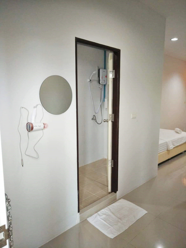 Bathroom 4, The Rooftop Residence, Pom Pram Sattru