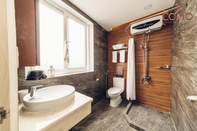 Bathroom, D3 Luxury Como Service Apartment near D1, District 3