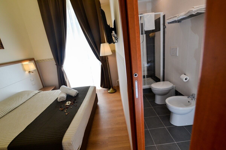 Bathroom, B&B AL VIALE, Foggia