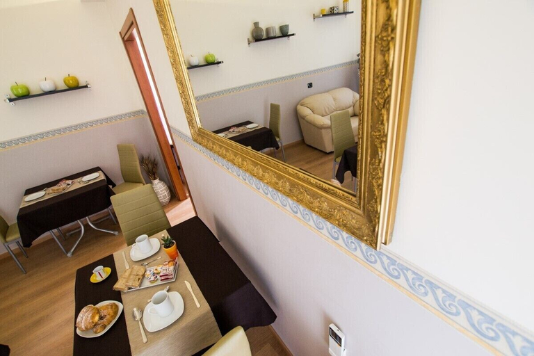 Others 5, B&B AL VIALE, Foggia