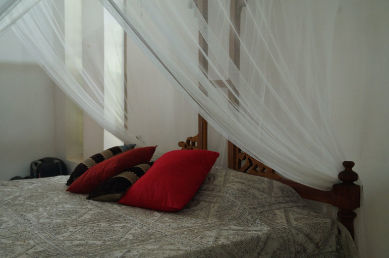 Bedroom 4, Pangani Cliffs Lodge, Pangani