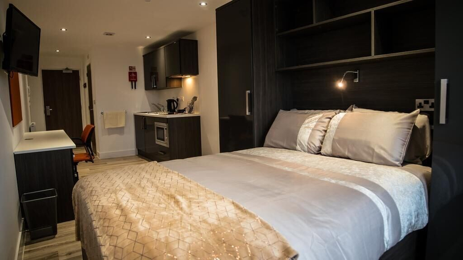 Bedroom 3, Andromeda Premium, Southampton