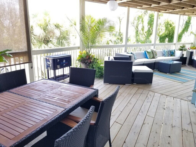 Food & Drinks 5, Seas the Day - Upper, Flagler