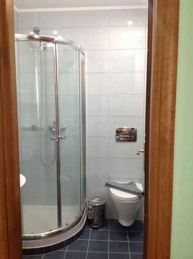 Bathroom 4, Albatross Studios, South Aegean