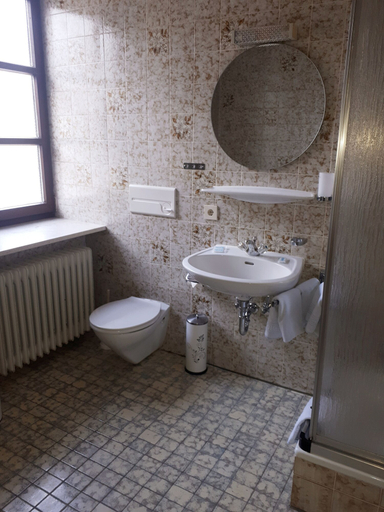 Bathroom 5, Gasthof zum Rassen, Garmisch-Partenkirchen