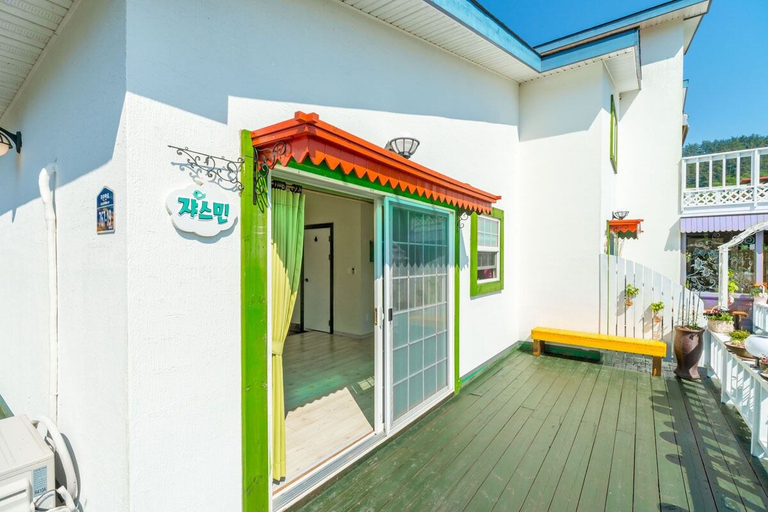 Exterior & Views 2, Goseong Sunshine Home Pension, Goseong