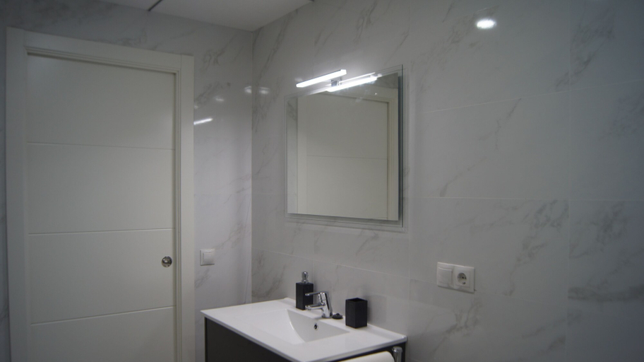 Bathroom 3, Apartamento Tavernes de la Valldigna, Valencia
