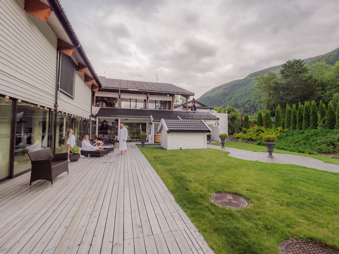 Nordfjord Hotell, Eid