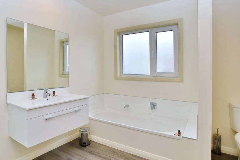 Bathroom 5, Weston Villa, Christchurch