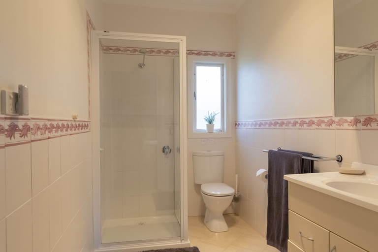 Bathroom 4, Glenlowren, Yarra Ranges - North