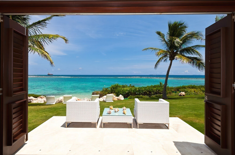 Others 5, Villa Le Bleu