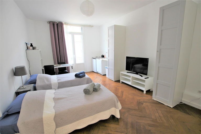 Bedroom 2, Cosy apartment 27 m2 in rue d'Antibes and Croisette, Alpes-Maritimes