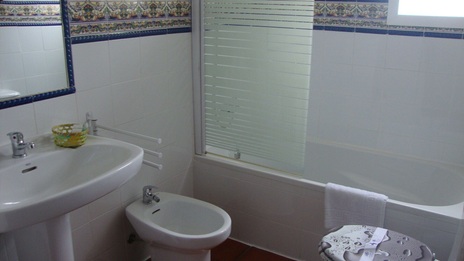 Bathroom 4, HOTEL LAS SALINAS CABO DE GATA, Almería
