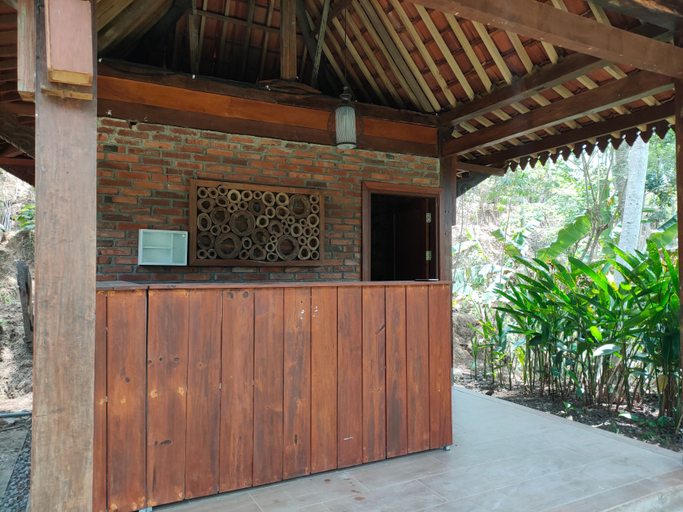 Public Area 3, Balkondes Kenalan, Magelang