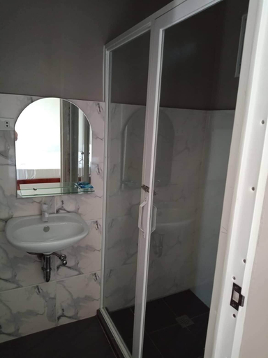 Bathroom 4, Sunrise Beach Resort, Santa Fe