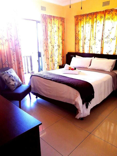 Bedroom 3, Hillton Gardens Guesthouse, Uthungulu