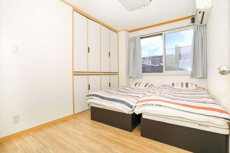 Bedroom, Nipponbashi Super House, Osaka