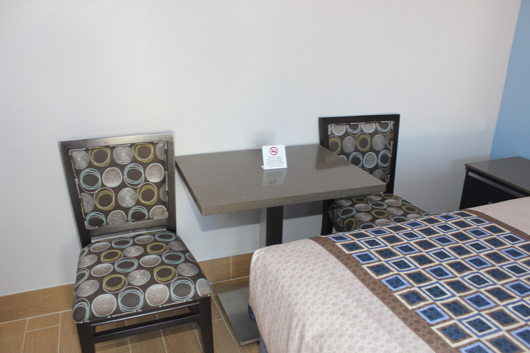 Bedroom 2, DAY N NIGHT INN - Near Universal Studios Hollywood, Los Angeles