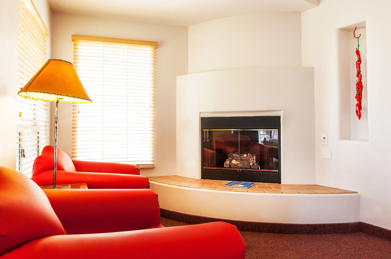 Public Area 2, Inn at Eagle Mountain, Maricopa