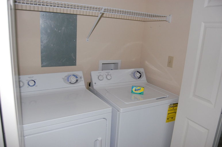 Bathroom 4, Legacy II 1006, Harrison