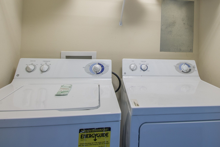 Bathroom 2, Legacy II 604, Harrison