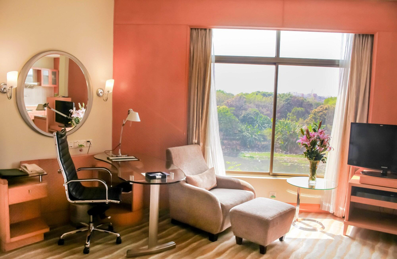 Bedroom 3, Lakeshore Hotel & Apartments, Dhaka