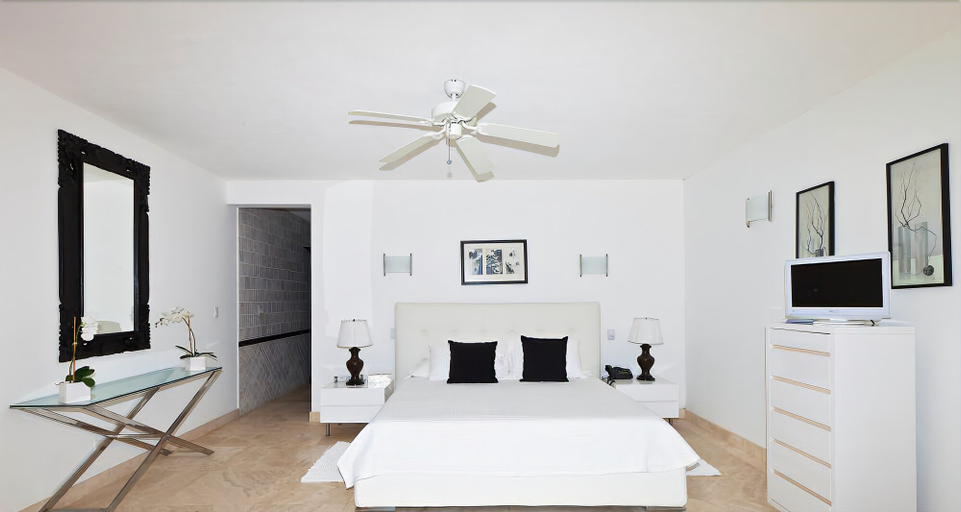Bedroom 3, Villa Le Bleu