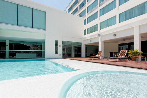 Crowne Plaza Villahermosa, Jalpa de Méndez