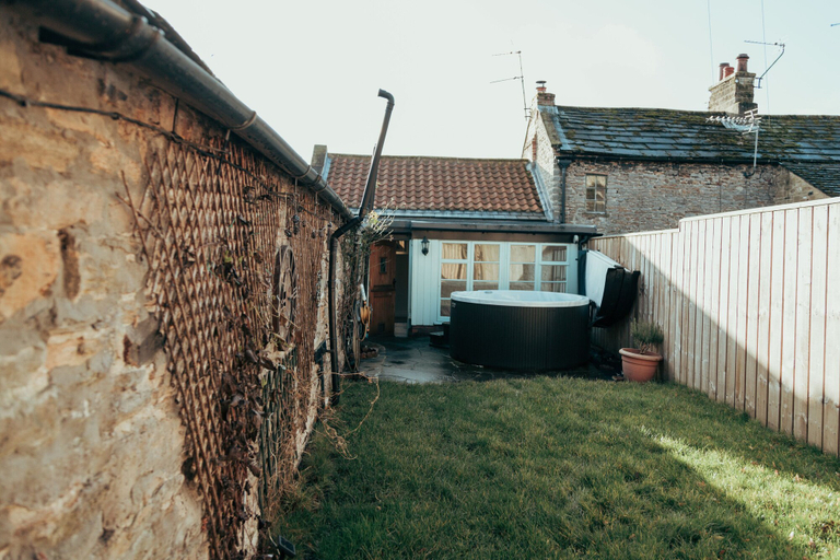 Exterior & Views 2, Flints Cottage, North Yorkshire