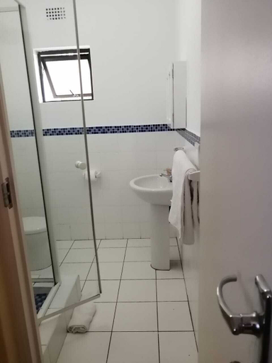 Bathroom, Hillton Gardens Guesthouse, Uthungulu
