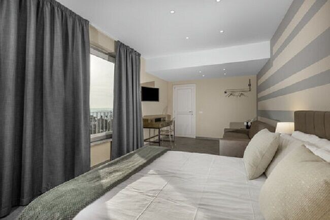 Bedroom 3, Viverone Lake Rooms, Biella