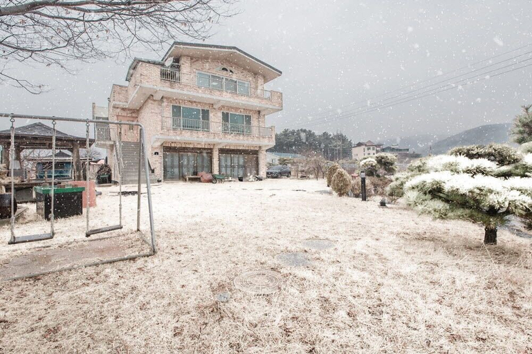 Exterior, Daebudo Sora Pension, Hwaseong
