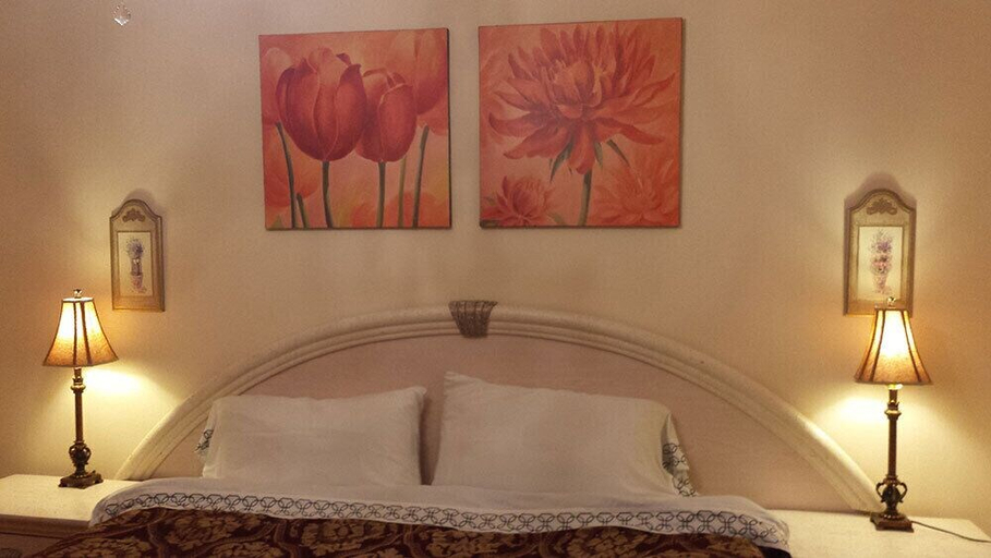Bedroom 3, 3 bedroms Apartment Hotel, Champlain