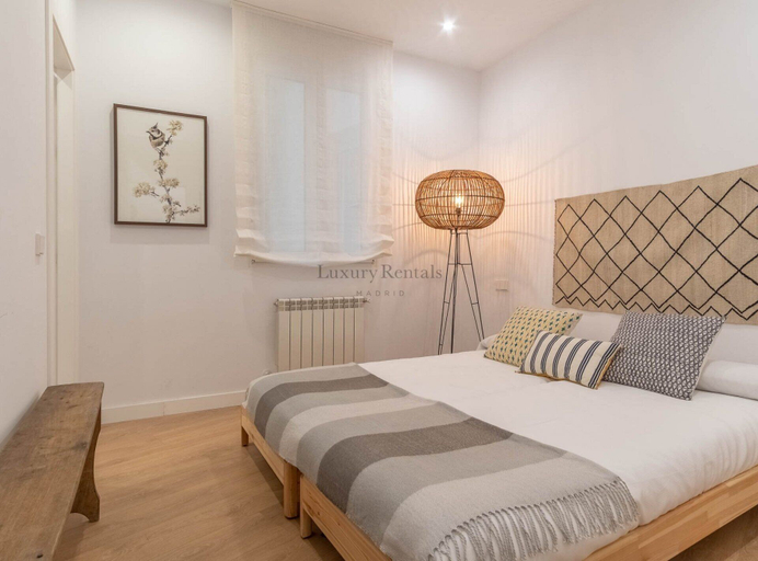 Bedroom 4, General Martinez Campos, Madrid