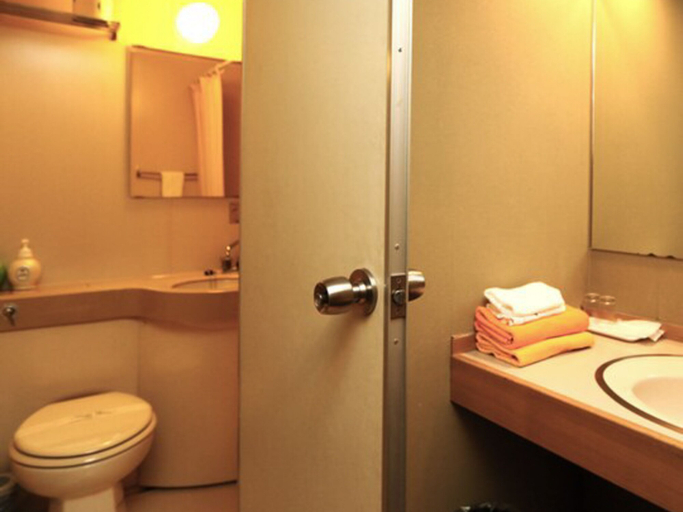 Bathroom, OYO 44784 Hotel Yoshida Annex, Maizuru