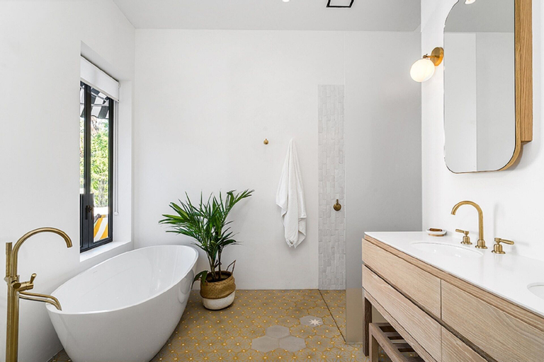 Bedroom 5, Your Luxury Escape - Fairway, Byron
