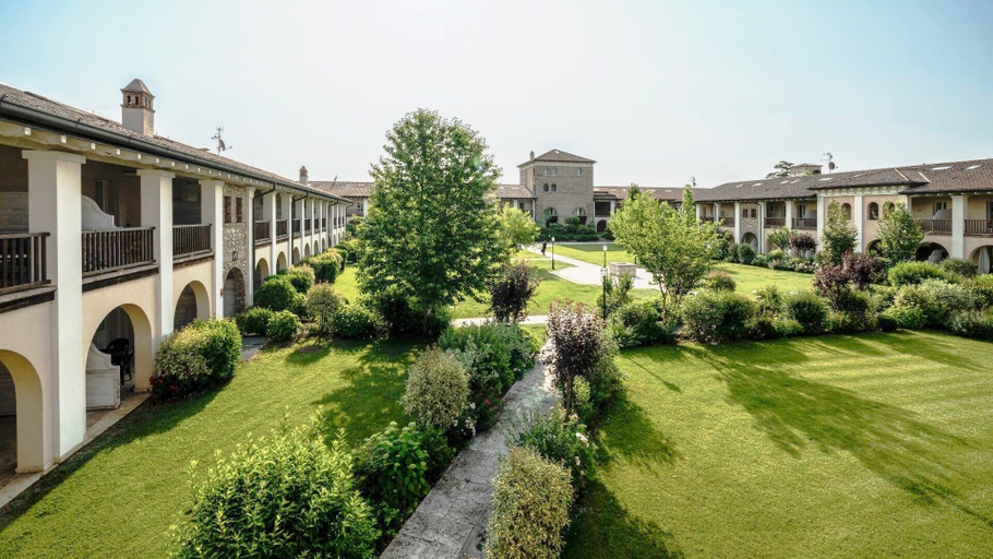 Exterior & Views, Creative Design House Golf & SPA, Brescia