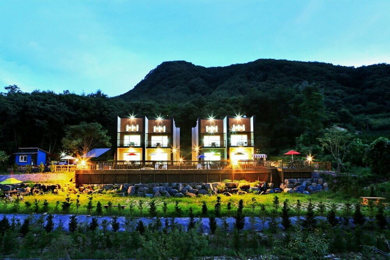 Exterior & Views 2, Enfold Pension, Pocheon