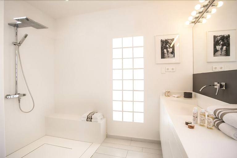 Bathroom 5, Villa ONE