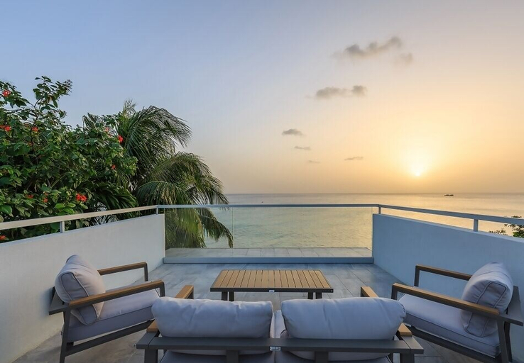 Others 5, Villa Imagine