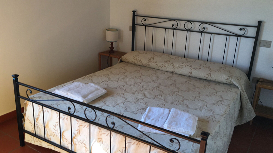 Bedroom 3, Agriturismo La Lungagnola, Livorno