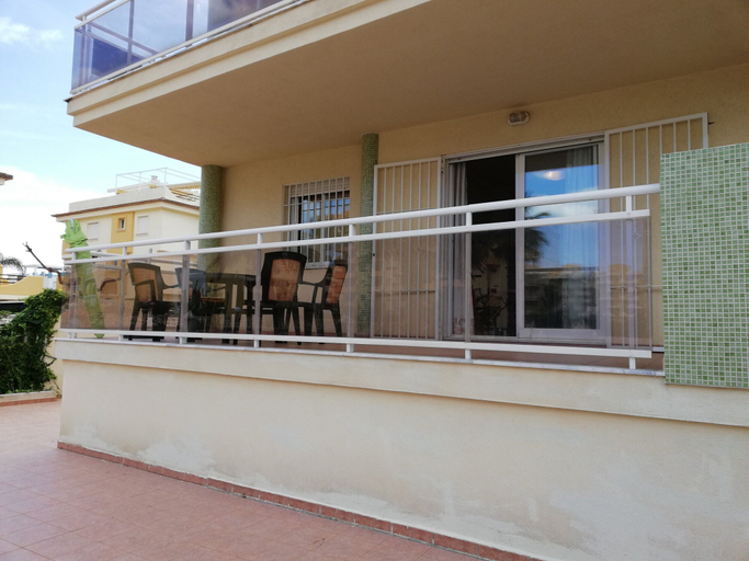 Public Area, Delfines III Bl.v Esc. 1 Bajo pta 1, Valencia