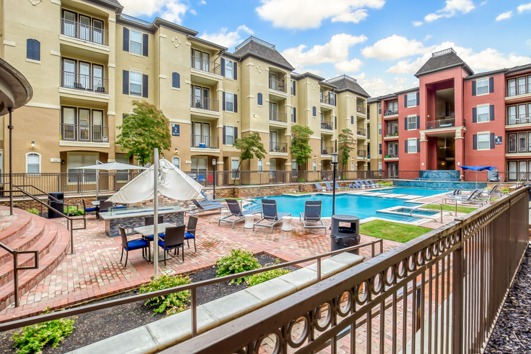 Sport & Beauty 3, Modern Uptown Dallas Stay by Amyfinehouse, Dallas