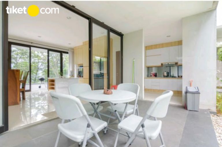 The "V" Private Pool Villa at Sentul City, Bogor