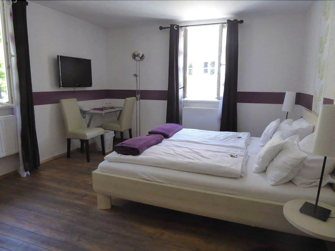 Bedroom 2, Hotel DAH-Inn, Dachau