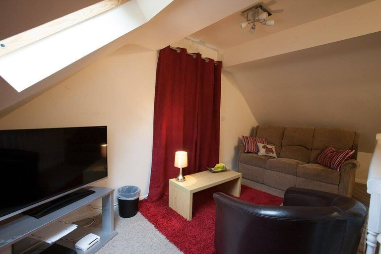 Public Area, West View Lodge, Hampshire
