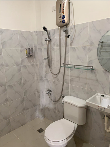 Bathroom 3, Balai Merina Bed & Breakfast, Puerto Princesa City