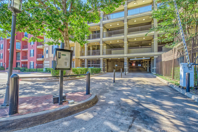 Exterior & Views 2, Modern Uptown Dallas Stay by Amyfinehouse, Dallas