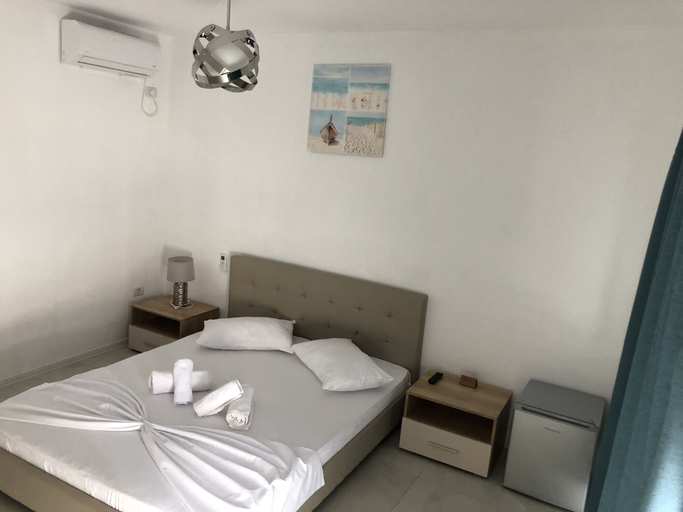 Bedroom 2, 10 House Mamaia Nord, Navodari