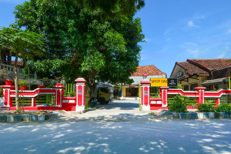 SPOT ON 2422 Hotel Moga Sari, Situbondo